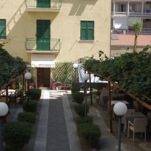5259 HOTEL ALBA LAVAGNA SOLUTIONHOTEL 3.jpg